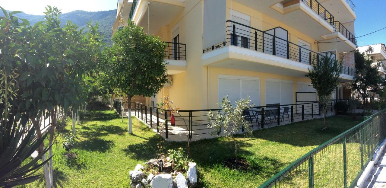 Ourania'S Apartments Kamena Vourla Exterior photo