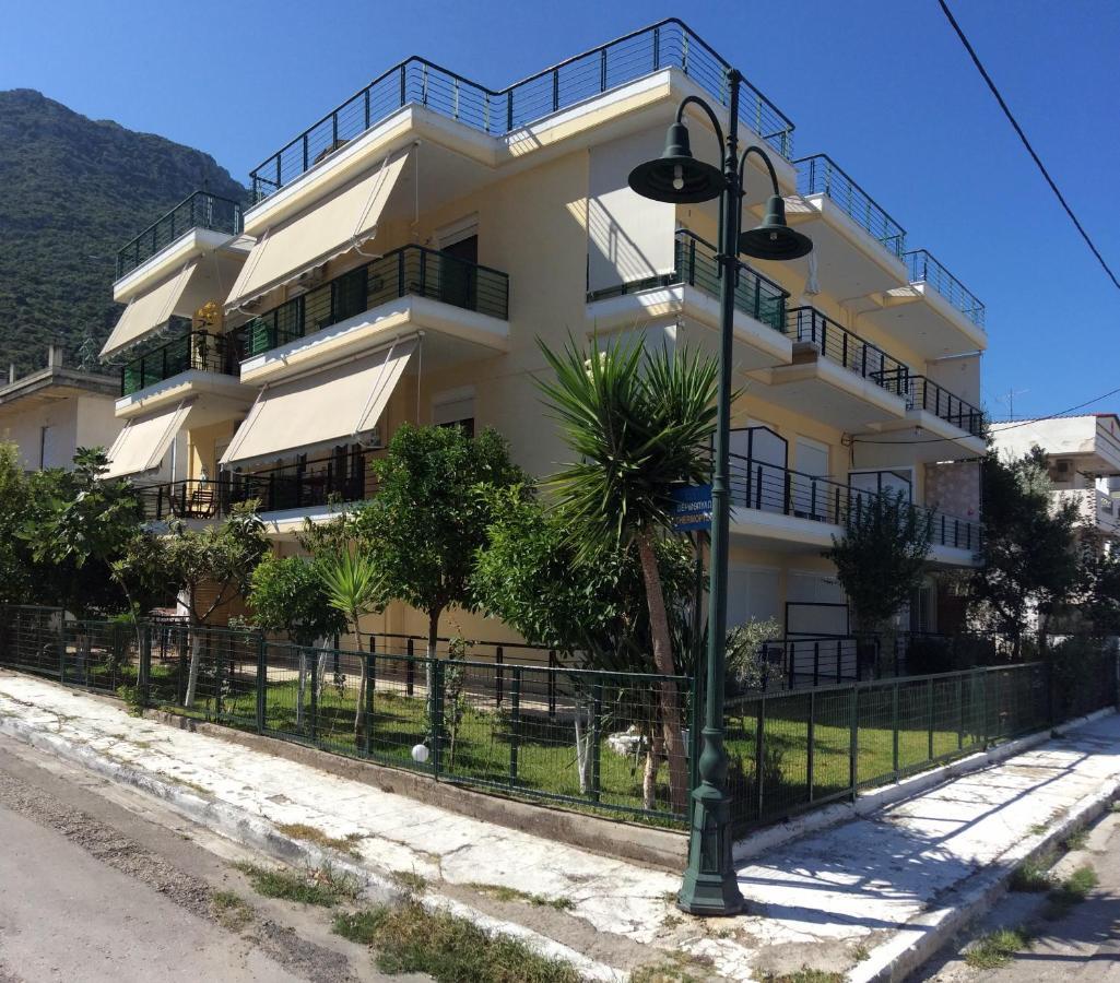 Ourania'S Apartments Kamena Vourla Exterior photo